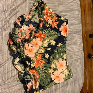Zara ruffle short